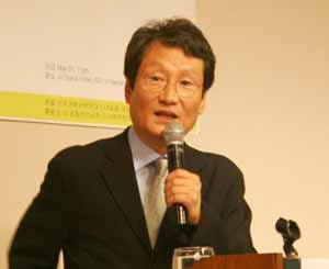1-1moonsungkeun05312013-03.jpg