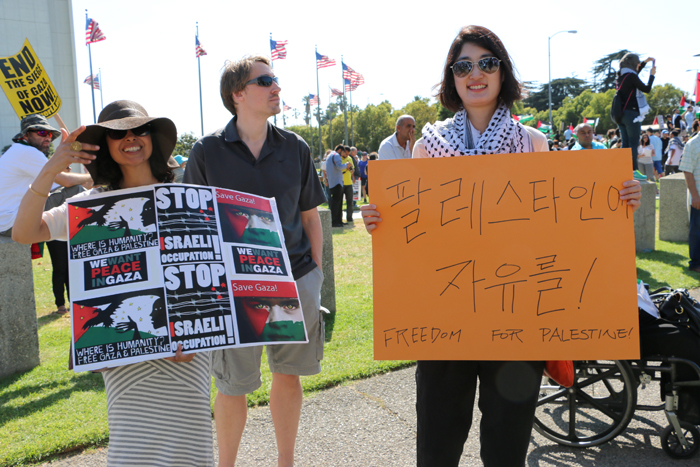 palestein2014rally-koreans01.jpg