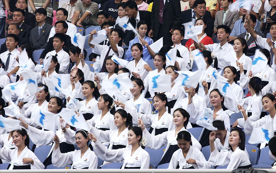 nk-cheergroup04.jpg