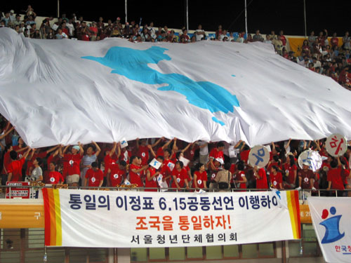 nk-cheer615.jpg