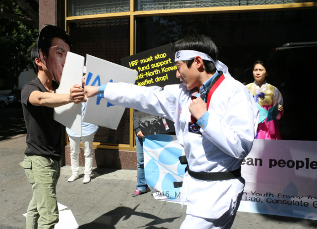 1-peacela-20140324-04.jpg